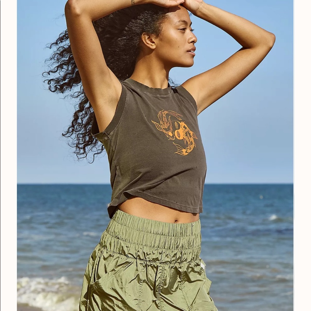 Don’t Be Koi Tee NWT